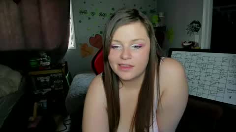 Delilah Fields online show from May 26, 6:36 pm