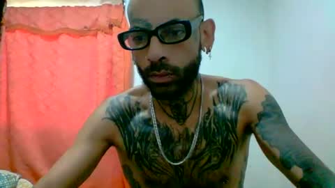 demon_rose_ online show from July 4, 8:12 pm