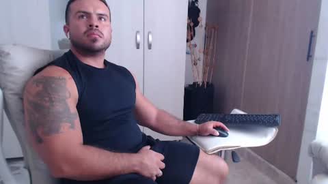Derek online show from June 30, 2:49 pm