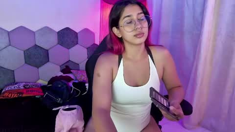 TORI AND MR. BEAR online show from May 30, 6:39 pm