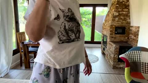 Tina online show from May 26, 5:13 am
