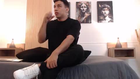 diego_salvatore online show from July 13, 2:42 pm