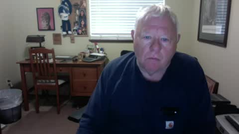 dirtrider195080438 online show from June 28, 4:47 pm