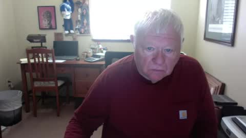dirtrider195080438 online show from July 14, 5:07 pm