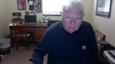 dirtrider195080438 online show from July 13, 4:54 pm