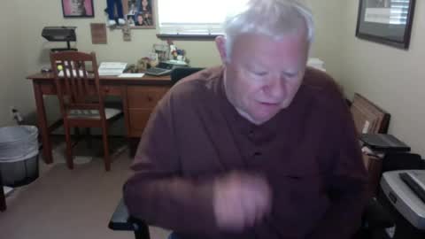 dirtrider195080438 online show from July 7, 9:52 pm