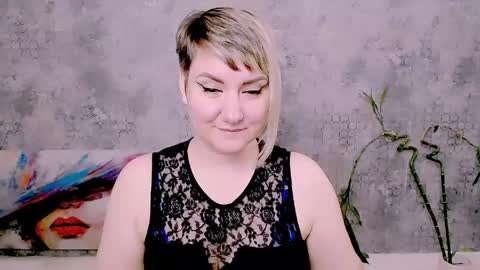 djullia online show from May 31, 7:07 am