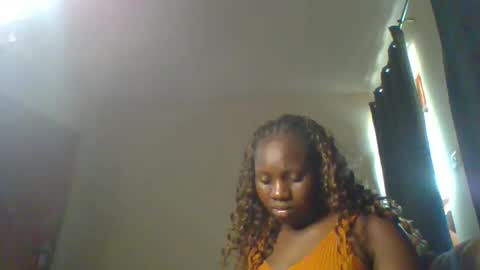 dollyvee online show from May 5, 12:44 pm