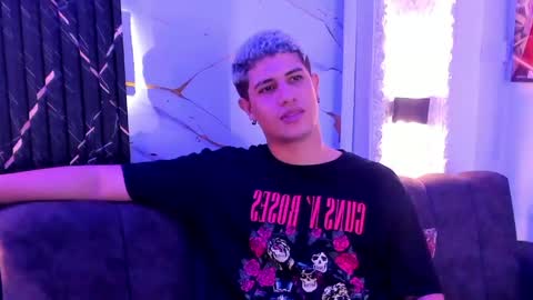 DOMI online show from May 2, 3:45 am