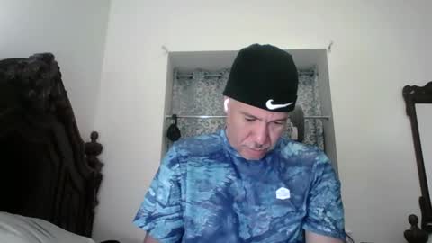 luis online show from May 13, 2:43 am