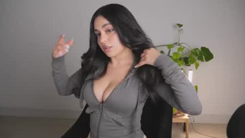 Sara online show from June 11, 2:33 am