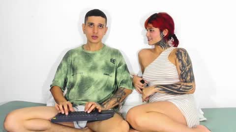 Nicolle y Julian online show from May 17, 9:13 pm
