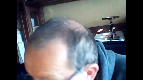 ectopie33 online show from May 1, 6:51 am