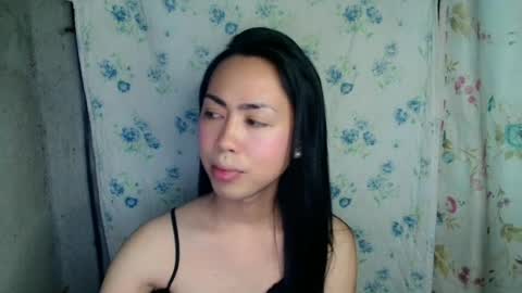 eddfox001 online show from July 2, 7:46 am