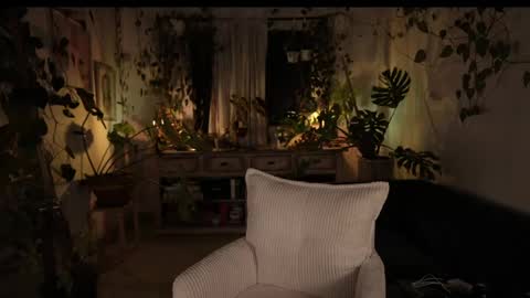 Effy online show from June 9, 1:39 am