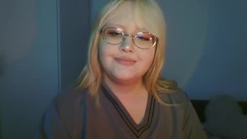elayne_sweet online show from May 29, 7:06 am