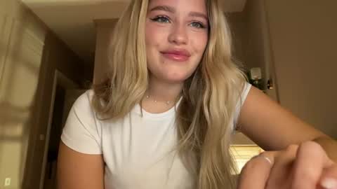 Stephanie online show from June 10, 8:51 pm