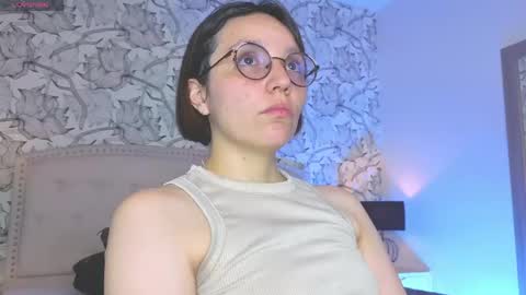 Eliza online show from April 28, 7:40 pm