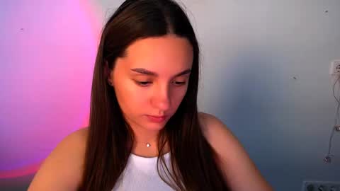 elizsun online show from June 16, 8:29 am