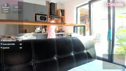 Eliz                               online show from June 17, 2:22 pm