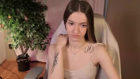 elizzza_ online show from July 11, 5:23 am