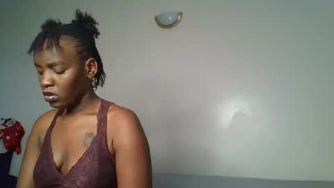 ella8_ online show from July 22, 12:18 pm
