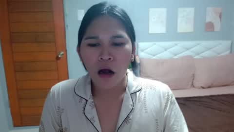 EllaFord online show from June 16, 1:37 pm