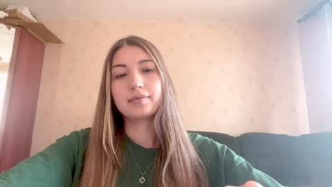 elliaudirsch online show from July 3, 9:14 am