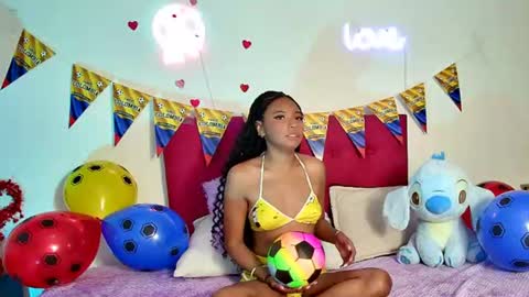 ellie_cute7 online show from June 16, 8:02 pm