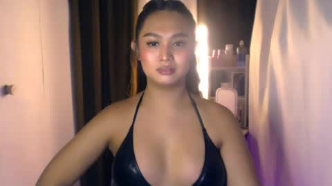 ellie online show from July 17, 3:19 am