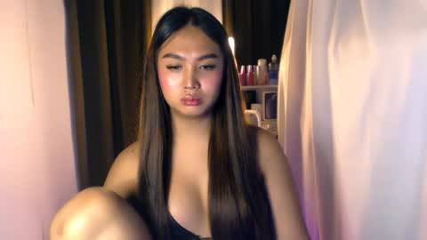 ellie online show from July 10, 12:04 am