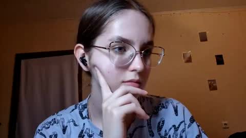 Kate online show from May 22, 2:35 pm