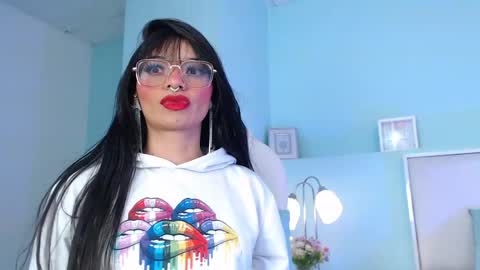 Danna online show from May 8, 2:50 am