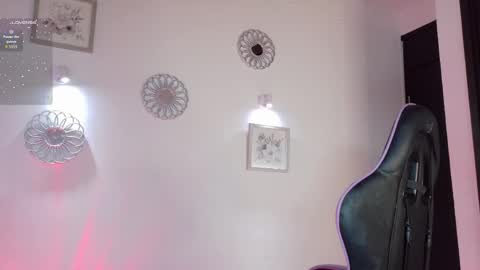     online show from May 26, 2:06 am