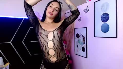 emillystonex online show from April 21, 6:59 pm