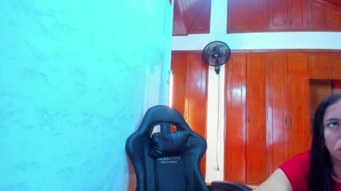Emily and Soffy online show from May 29, 12:25 pm