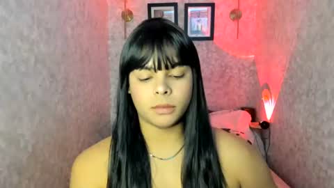 emily_rosue_ online show from July 26, 2:31 am