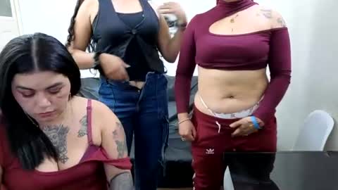emily  friends online show from July 21, 11:40 pm
