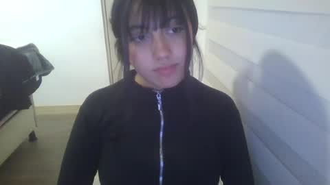 emma_cu online show from July 28, 11:59 pm