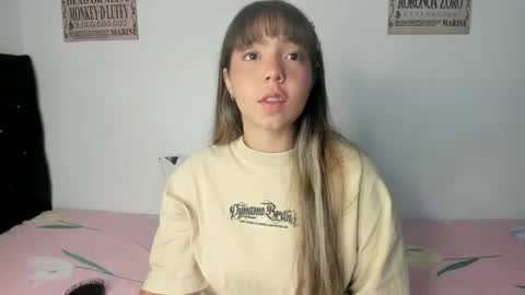 emma_grayys online show from May 26, 5:46 am
