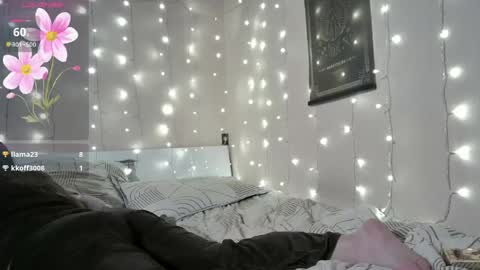 emma_just online show from May 30, 9:08 am
