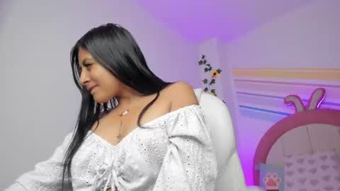 Emma online show from July 20, 3:09 am