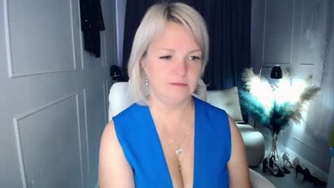 emmmam online show from June 17, 8:52 am