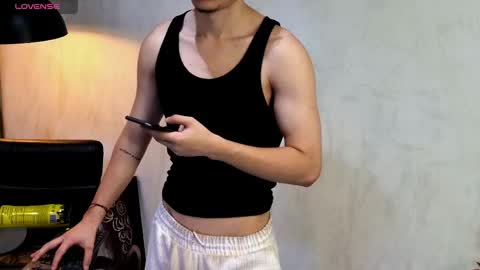 enzo_steel online show from June 5, 1:01 am