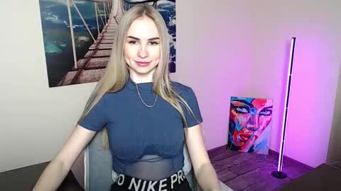 Erika online show from June 2, 11:56 am