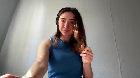Lily online show from May 23, 5:03 am