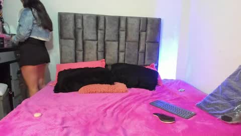 Perla online show from April 29, 7:57 am