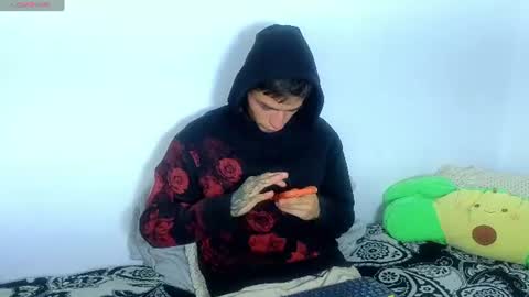 Esteban independent model online show from July 8, 3:21 am