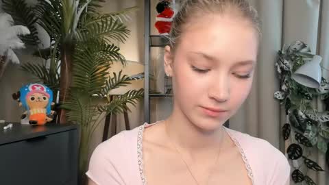Natalie online show from May 16, 6:32 am