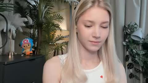Natalie online show from May 9, 6:19 am